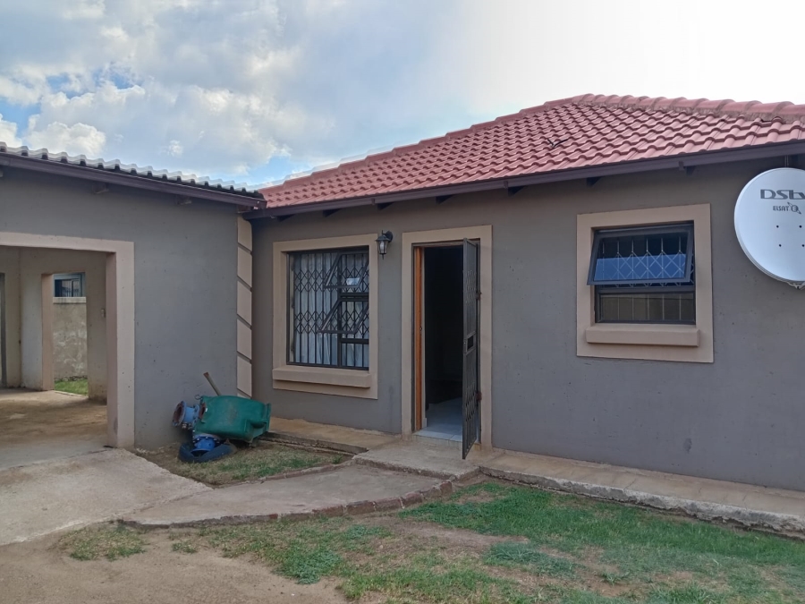 3 Bedroom Property for Sale in Ellaton North West